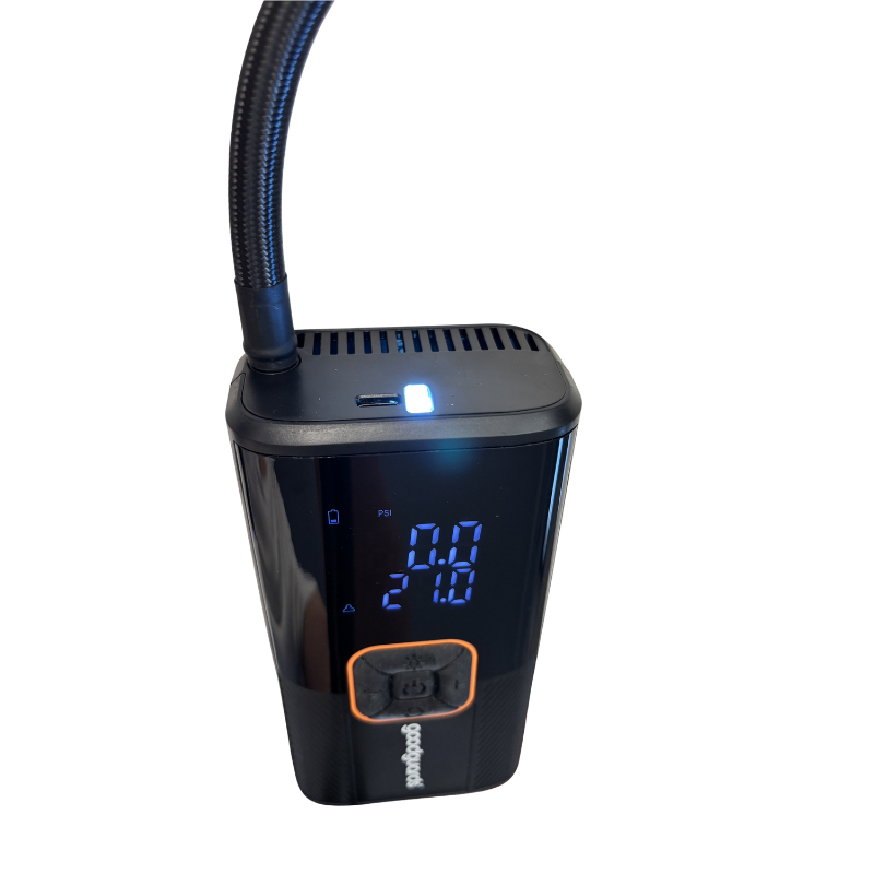 Frostguard Komplettset: Das All-in-One Winterfest-Paket - Ausblasventil mit Akku-Pumpe zur Systementwässerung