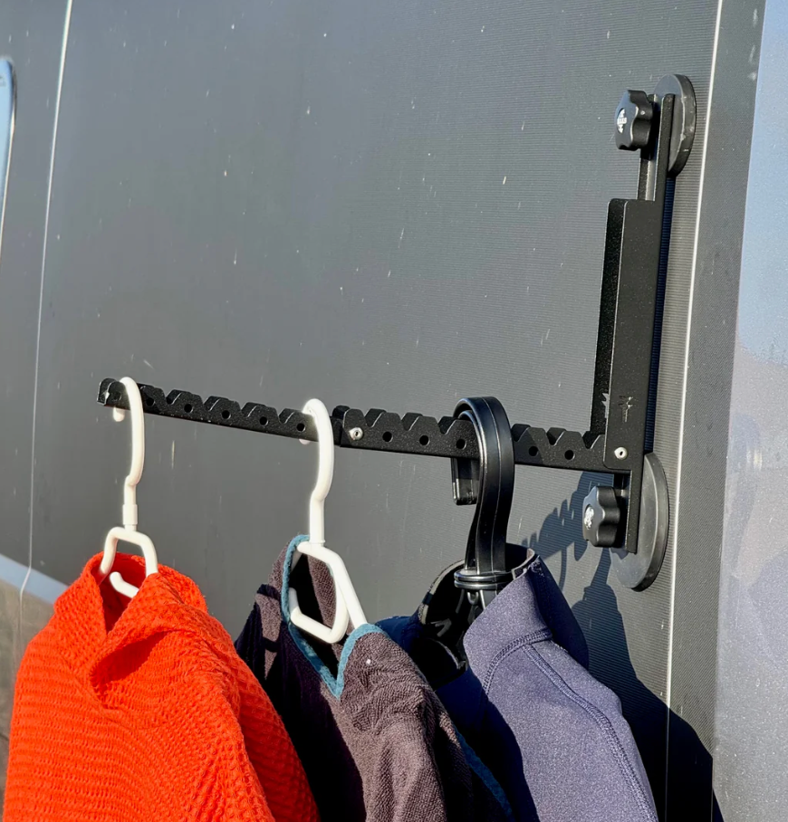STYYL - Foldy-Holdy - der magnetische, faltbare Kleiderhaken